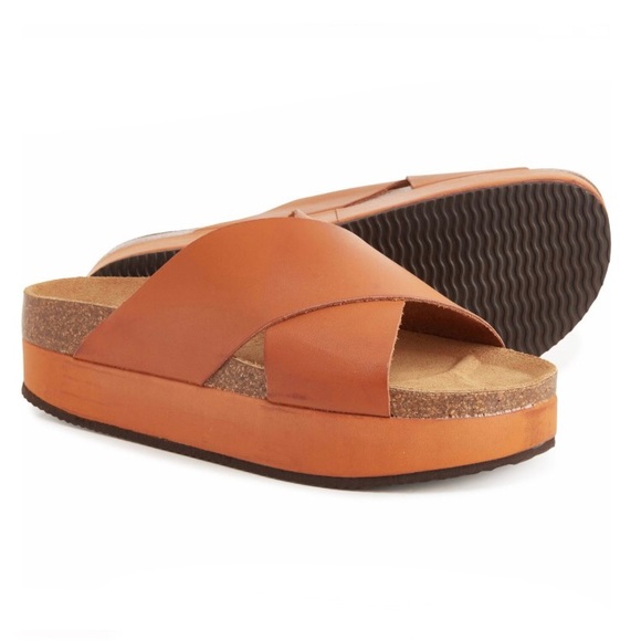 Free People Shoes - SOLD Free People Made in Spain Sidelines Flatform Sandals